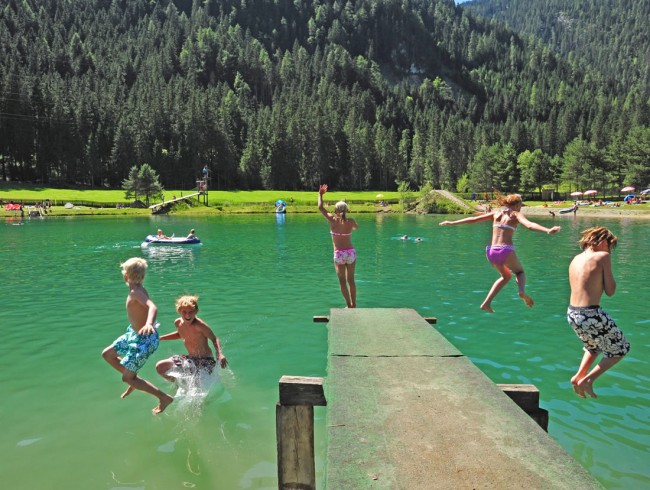Badespaß im Badesee Flachauwinkl bei freiem Eintritt © Flachau Tourismus