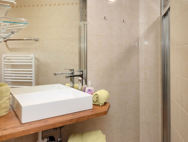 Badezimmer im Appartement