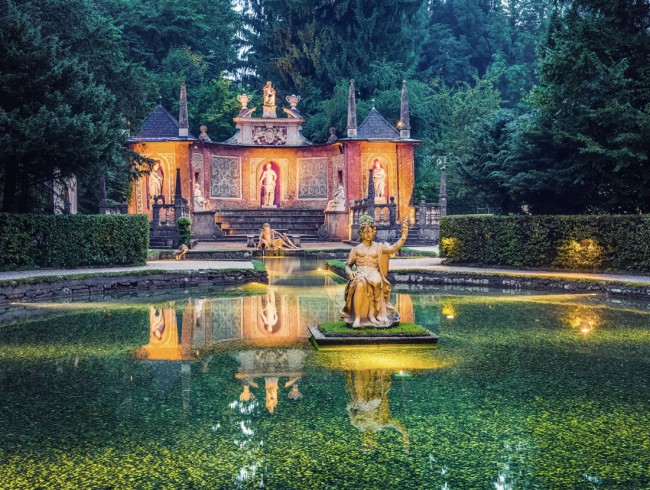 Wasserspiele und Schloss Hellbrunn in Salzburg